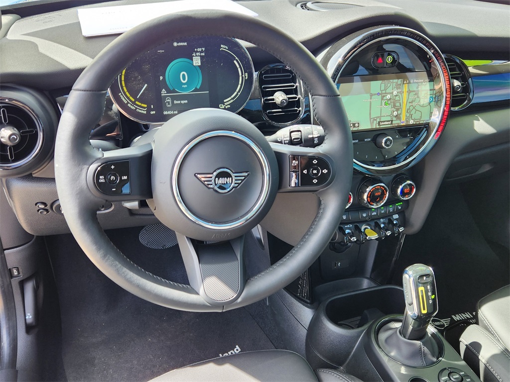 2024 Mini Cooper 2 Door Hardtop SE photo 8