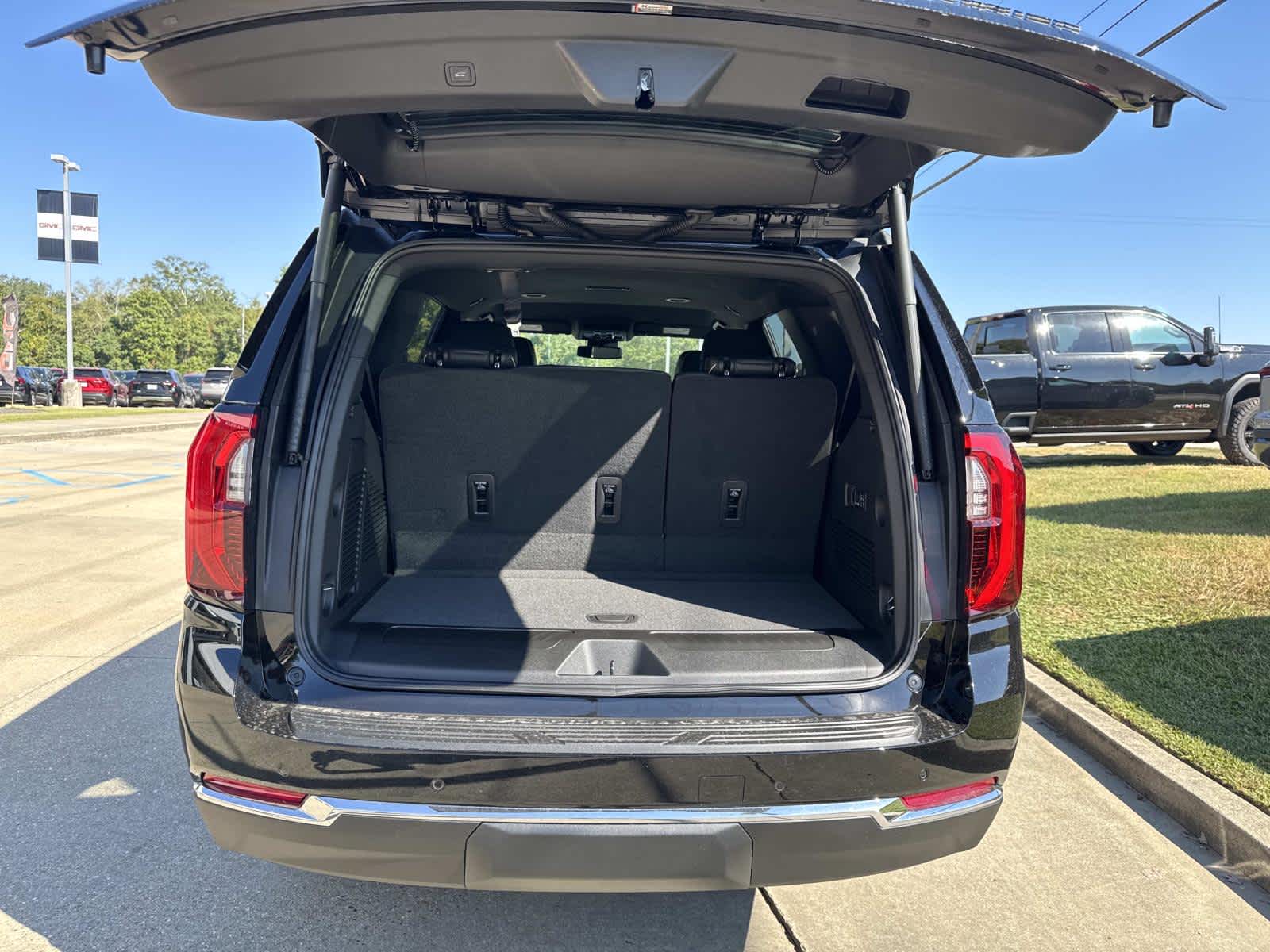 2026 Gmc Yukon photo 7