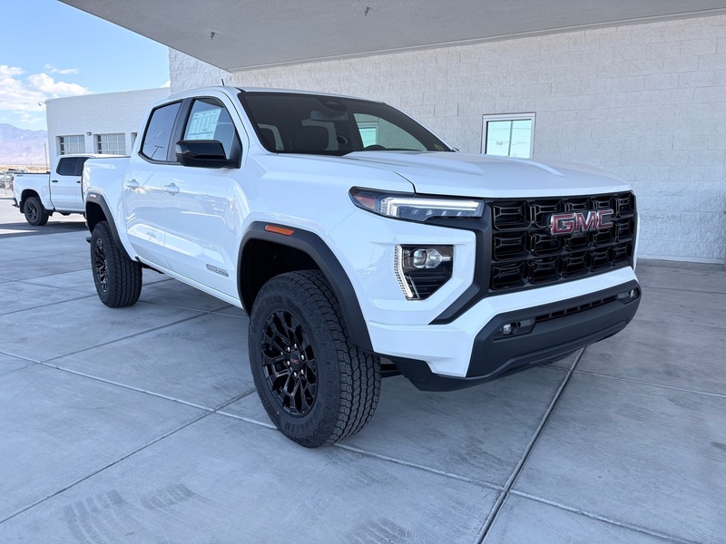 2026 GMC Canyon Elevation's photo