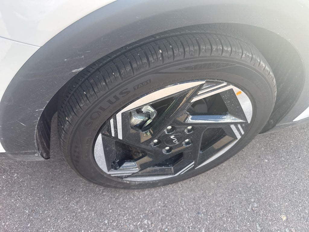 2025 Kia K4 EX photo 11