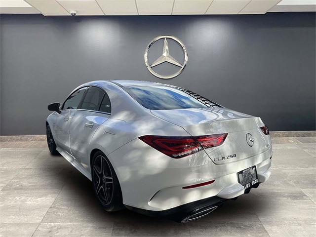2022 Mercedes Benz CLA 250 4MATIC photo 4