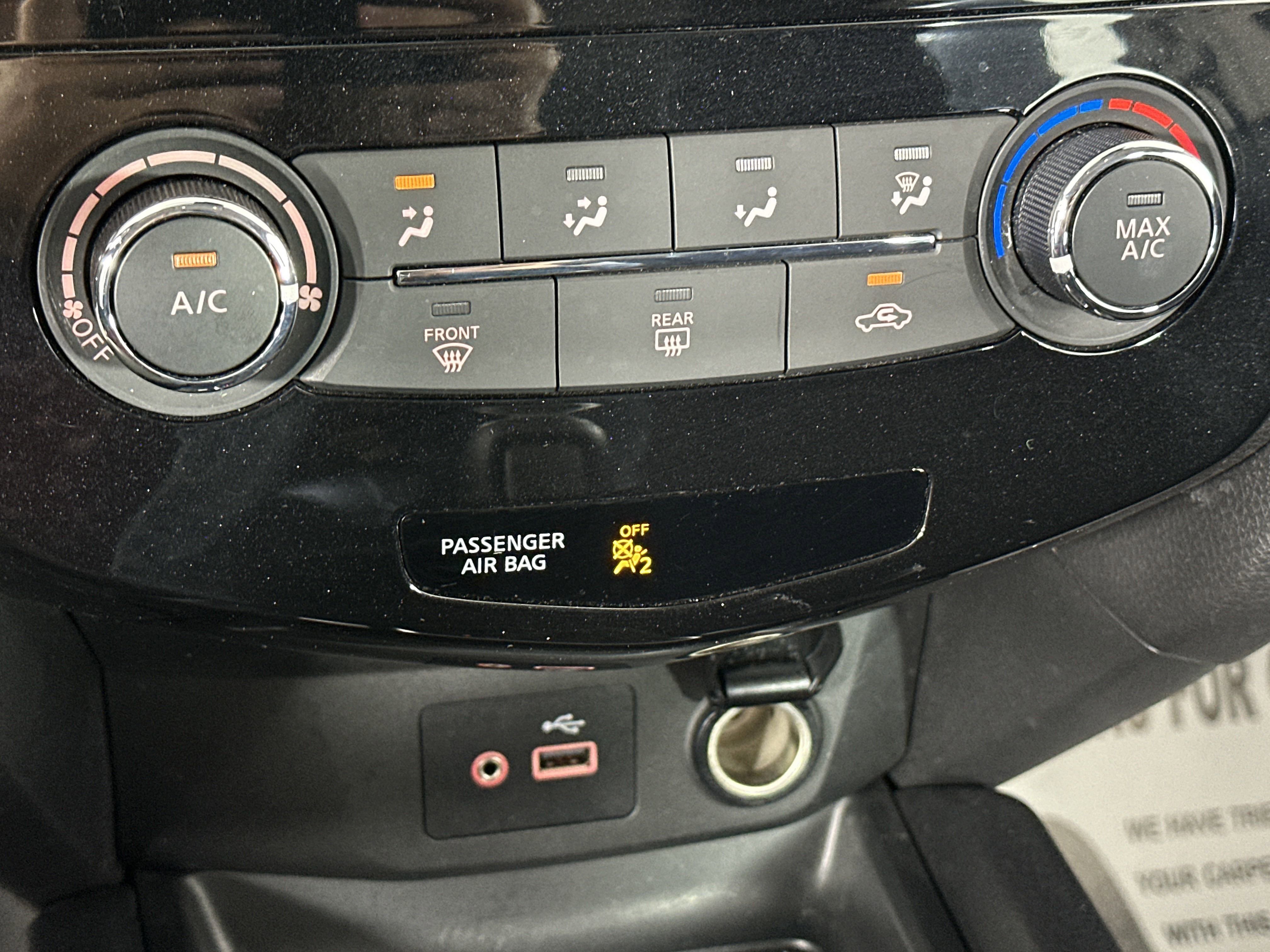 2022 Nissan Rogue Sport S photo 9