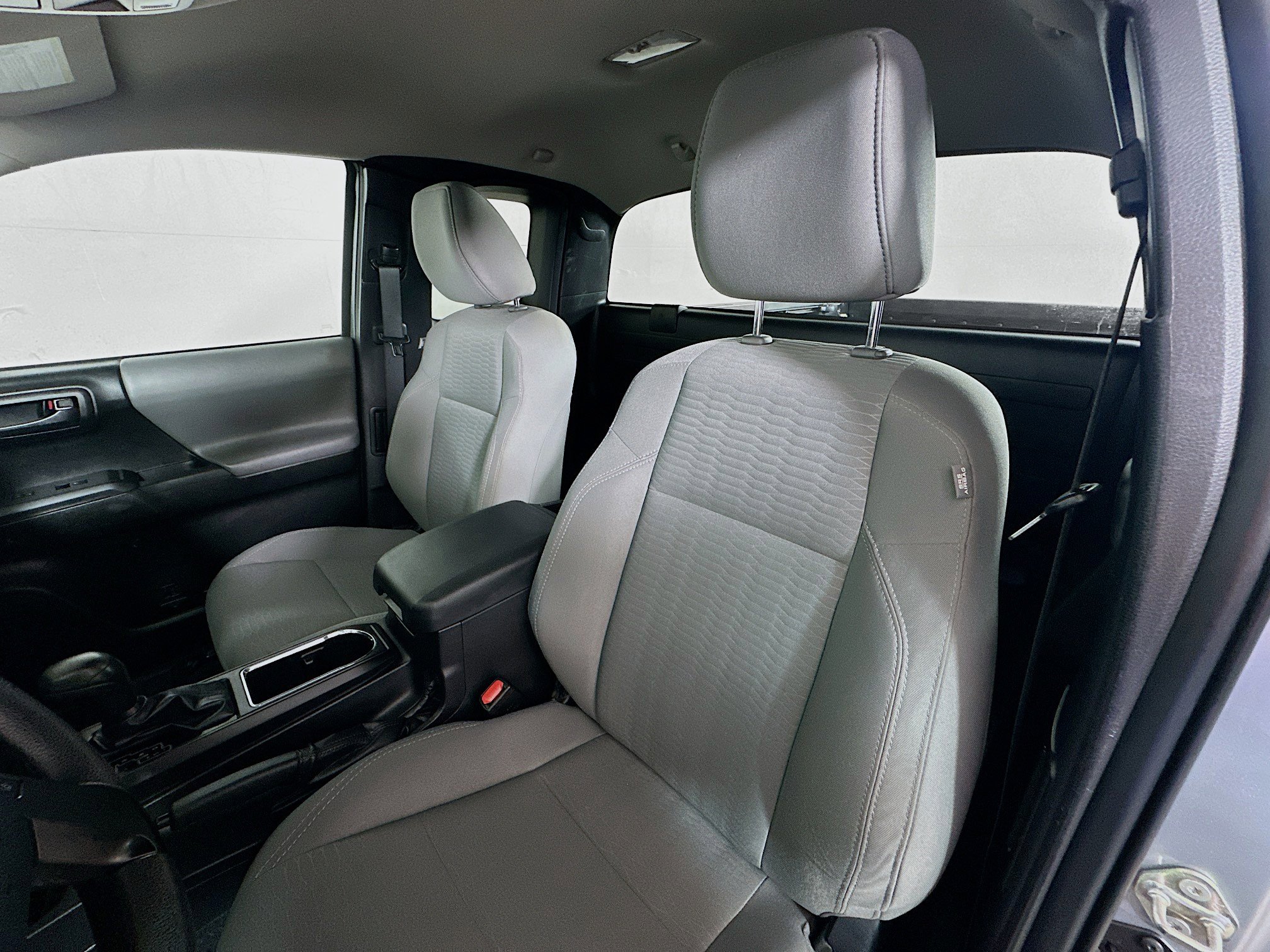 2019 Toyota Tacoma SR 4x4 photo 18