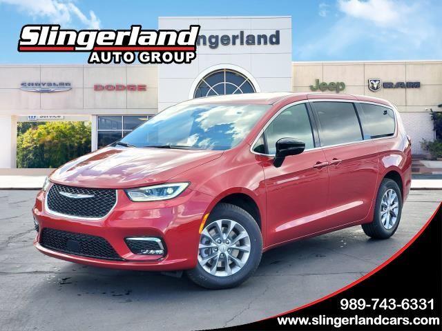 2026 Chrysler Pacifica Select's photo