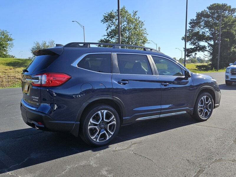 2023 Subaru Ascent Limited photo 13