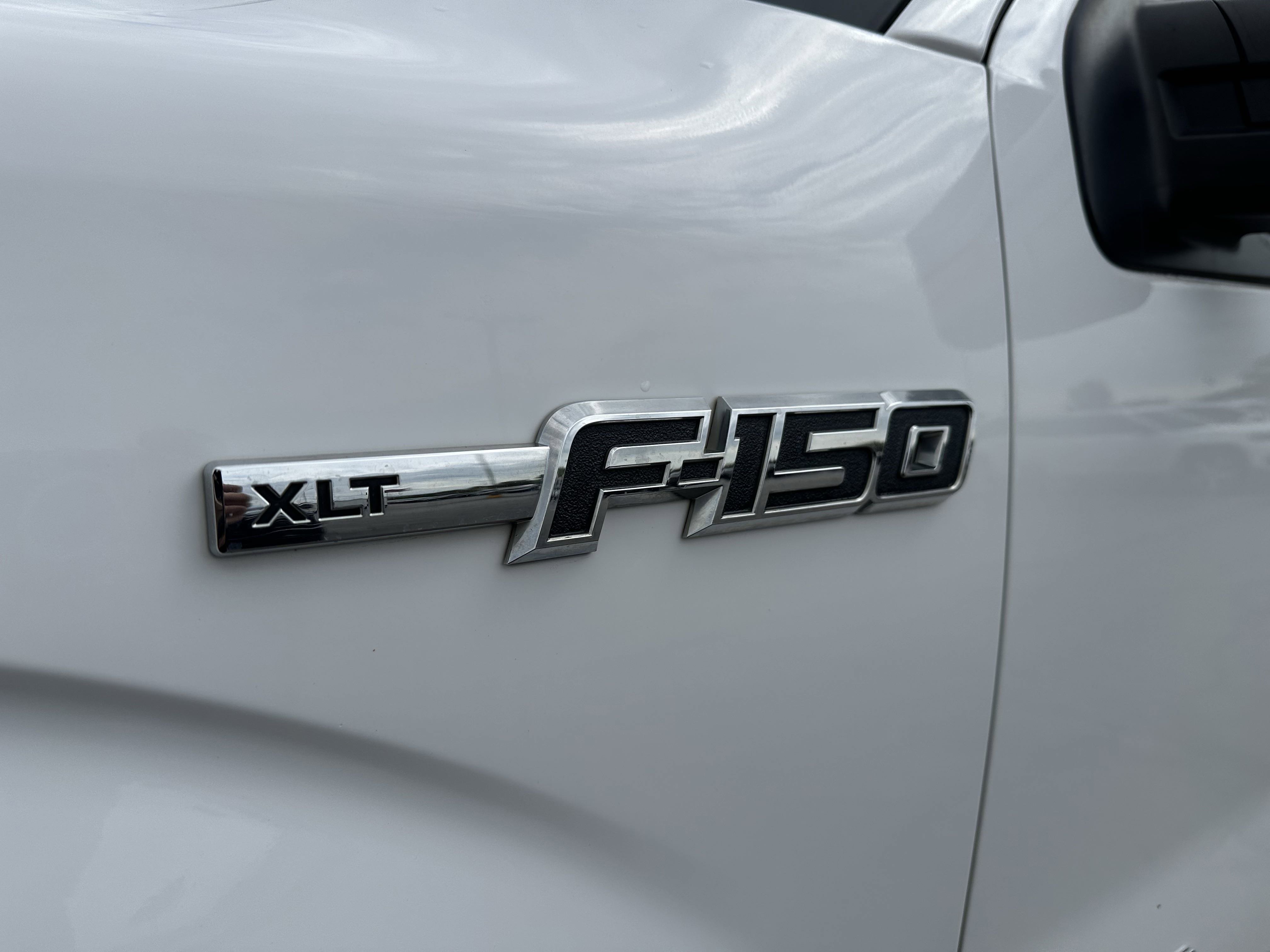 2014 Ford F-150 XLT photo 2