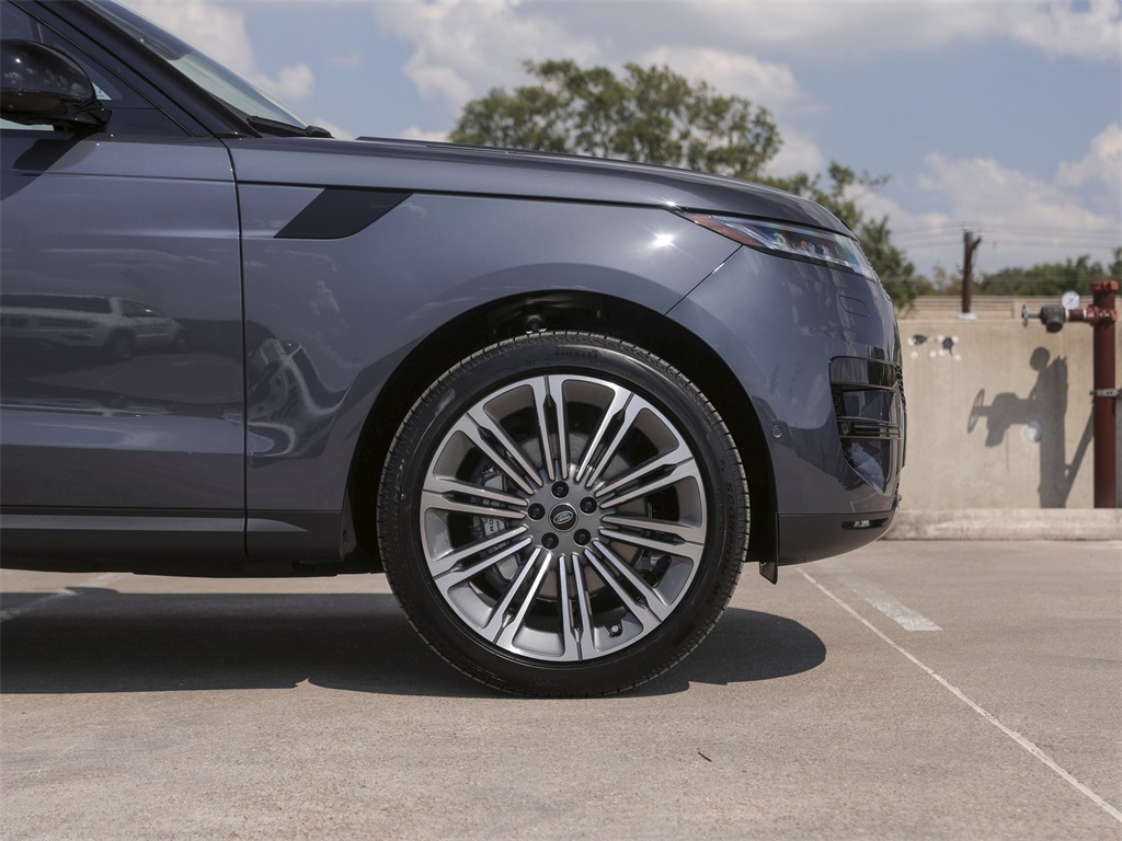 2025 Land Rover Range Rover Sport SE photo 8