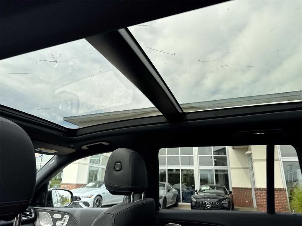 2025 Mercedes Benz GLS 450 4MATIC photo 18