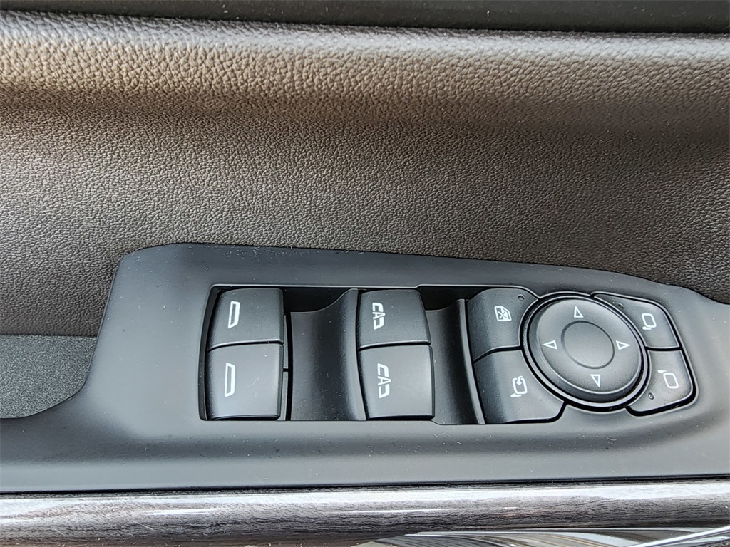 2020 Chevrolet Silverado 1500 LTZ photo 14