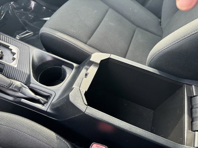 2015 Toyota RAV4 XLE photo 22