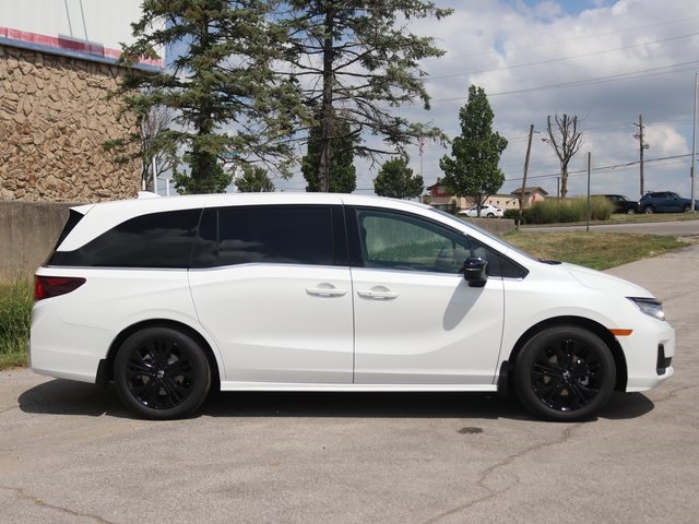 2026 Honda Odyssey photo 4