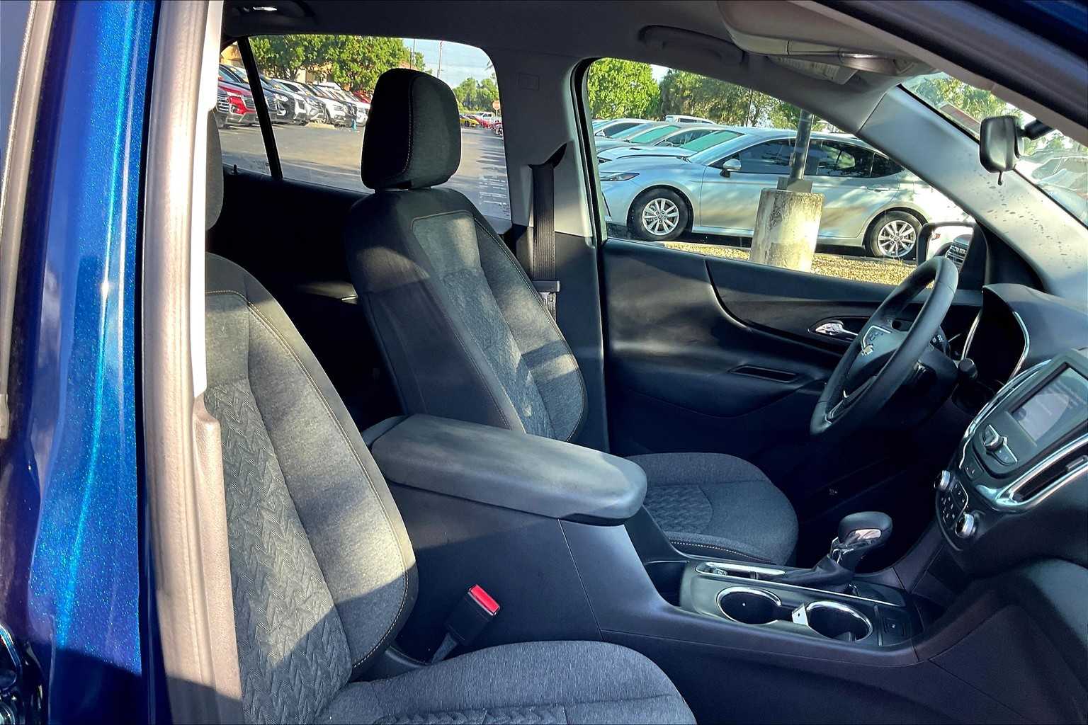 2023 Chevrolet Equinox LT photo 4