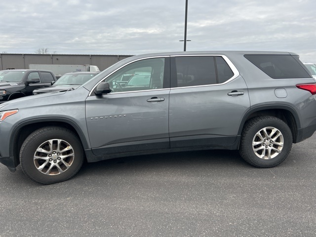 2019 Chevrolet Traverse LS photo 3
