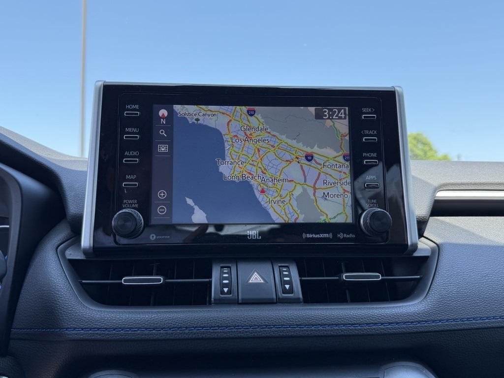 2020 Toyota RAV4 Hybrid XSE photo 24
