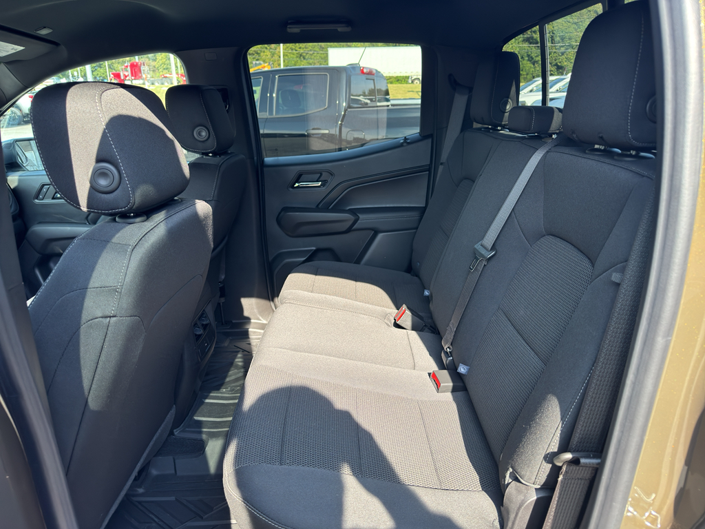 2024 Chevrolet Colorado LT photo 20