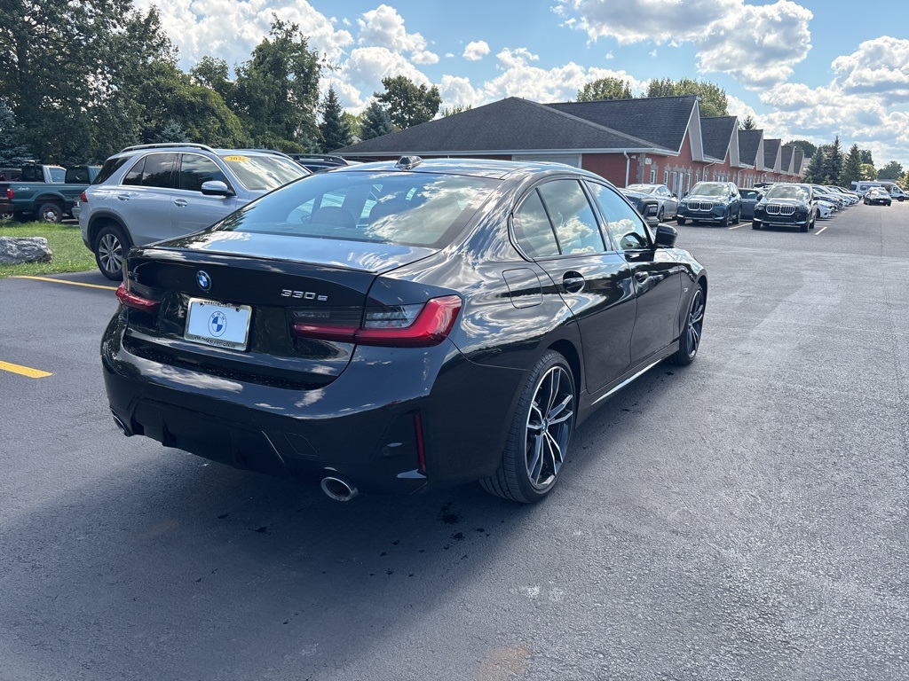 2023 Bmw 330e xDrive Sedan photo 4