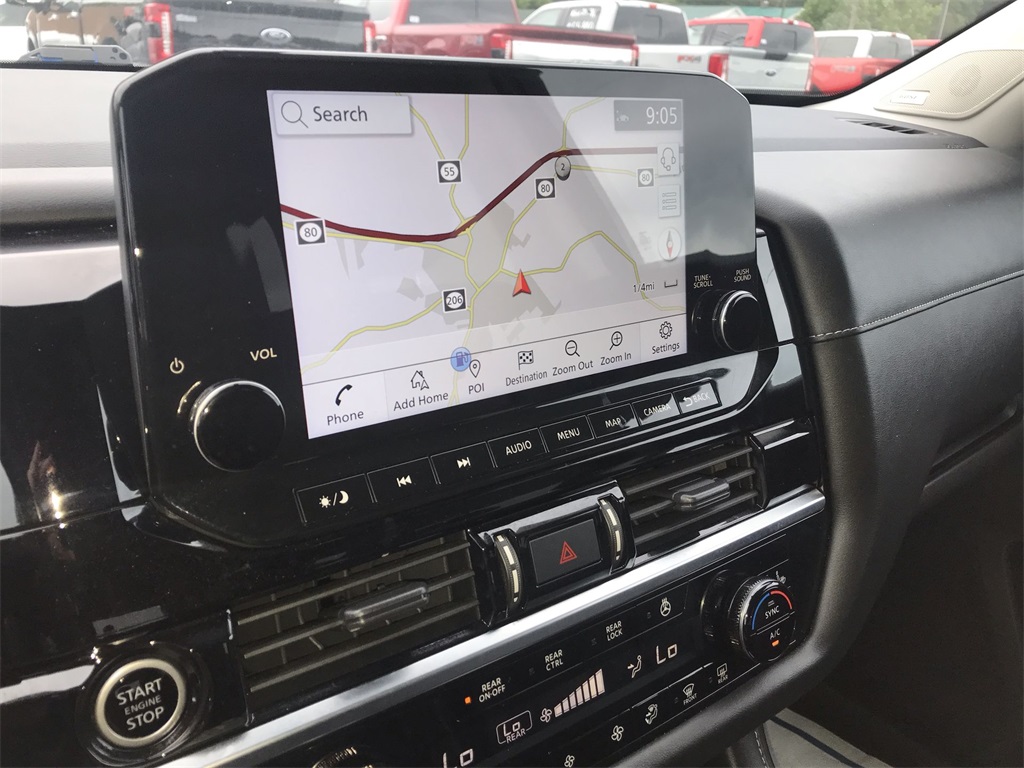 2024 Nissan Pathfinder SL photo 14