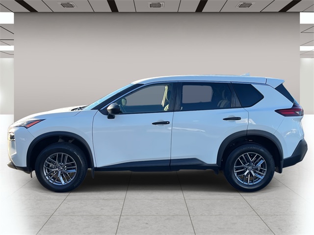 2021 Nissan Rogue S photo 3