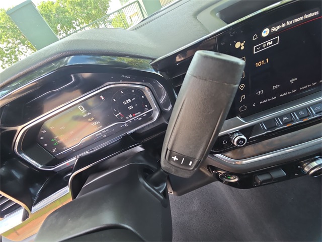 2025 Gmc Sierra 1500 SLT photo 10