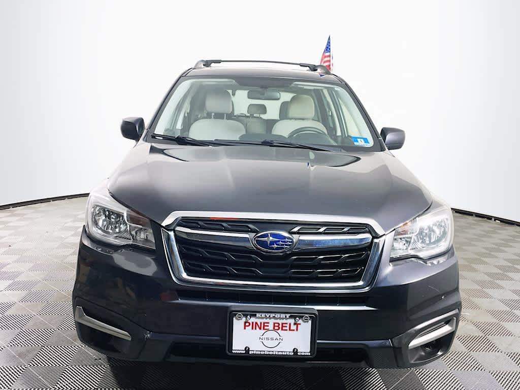 2018 Subaru Forester Premium photo 2