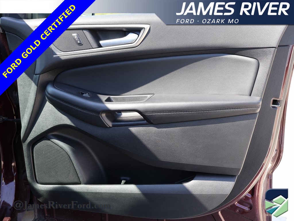 2024 Ford Edge SEL photo 8
