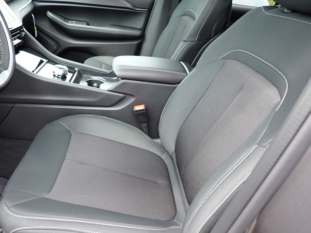 2025 Jeep Grand Cherokee Laredo X photo 11