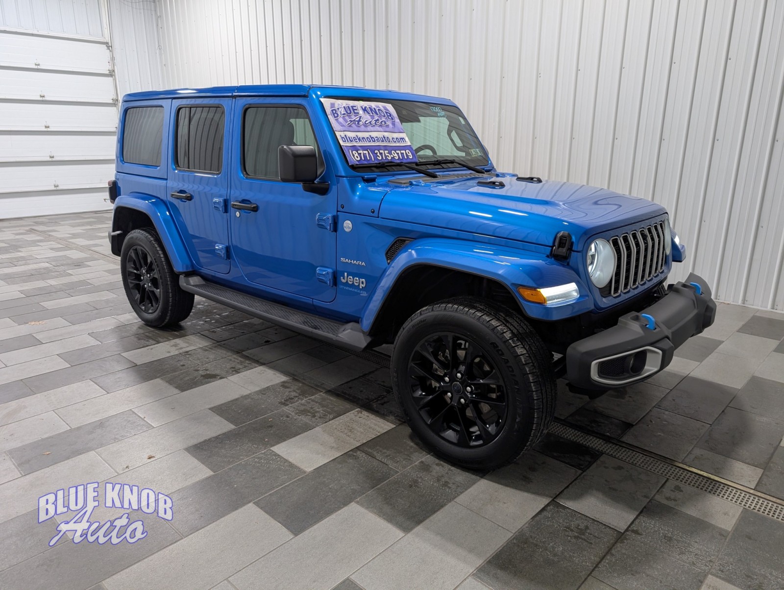 2024 Jeep Wrangler 4xe Sahara photo 4