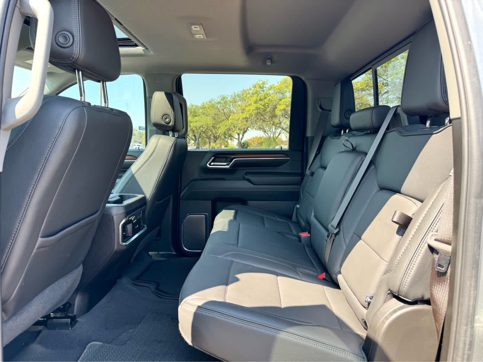 2024 Gmc Sierra 2500 HD Denali photo 11