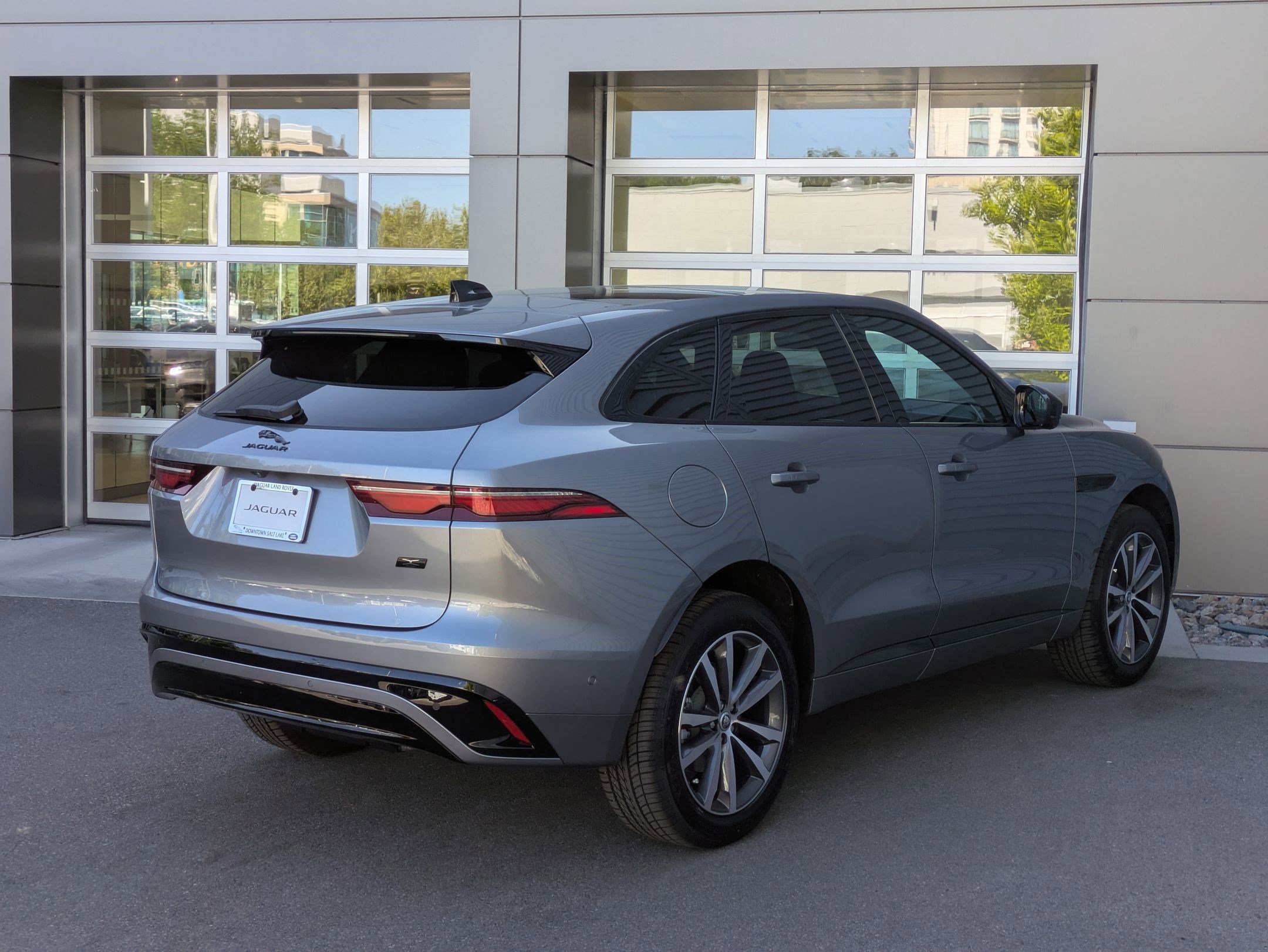 2026 Jaguar F-PACE P250 R-Dynamic S photo 5