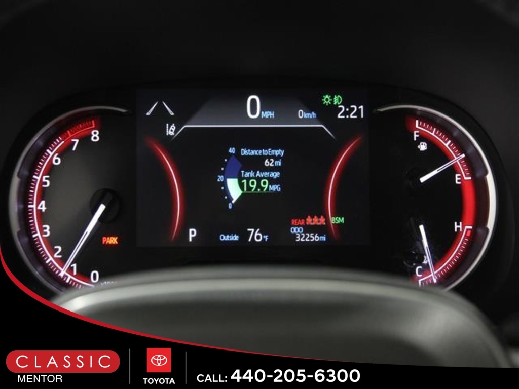 2022 Toyota RAV4 Limited photo 7