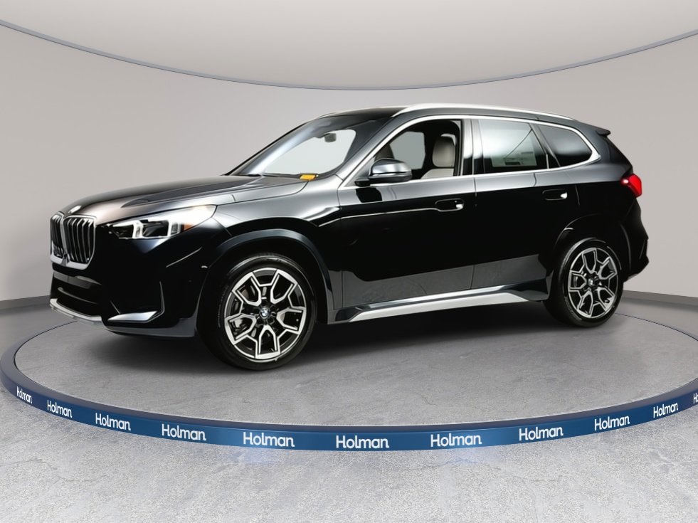 2026 BMW X1 28i's photo