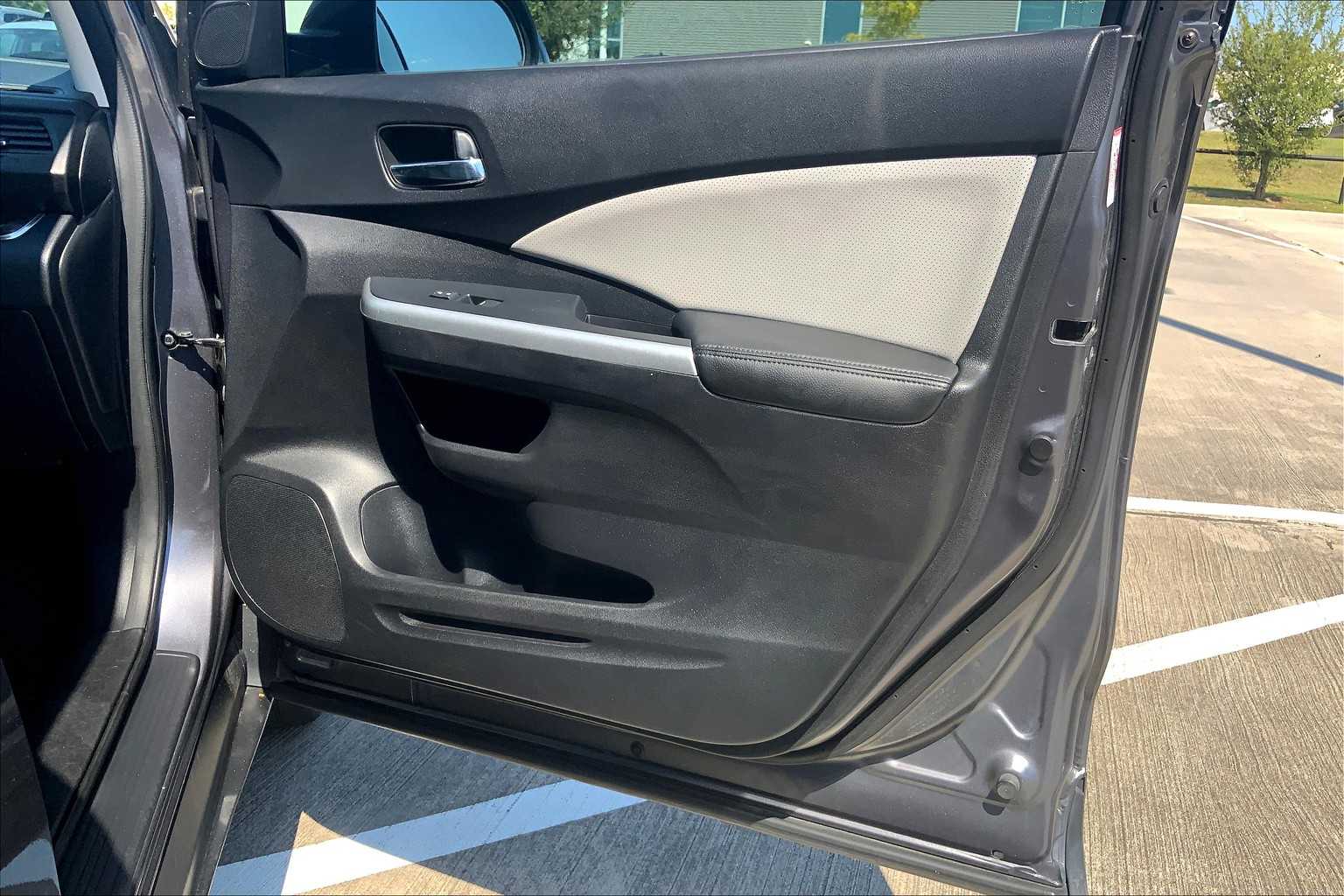 2016 Honda CR-V EX-L photo 21