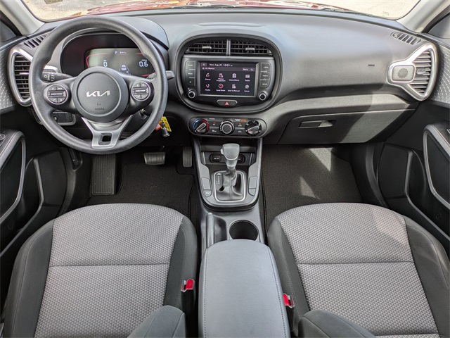 2024 Kia Soul LX photo 12