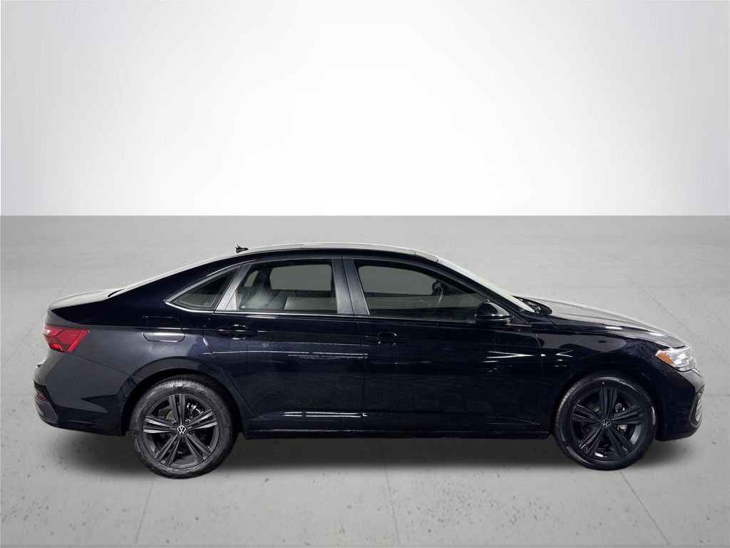 2024 Volkswagen Jetta 1.5T SE photo 2