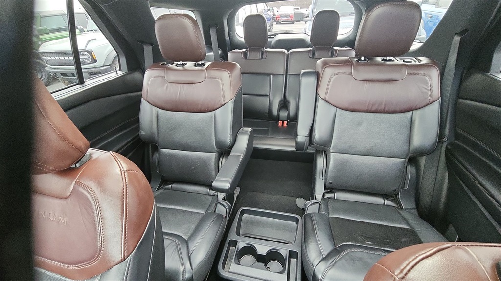 2021 Ford Explorer Platinum photo 19