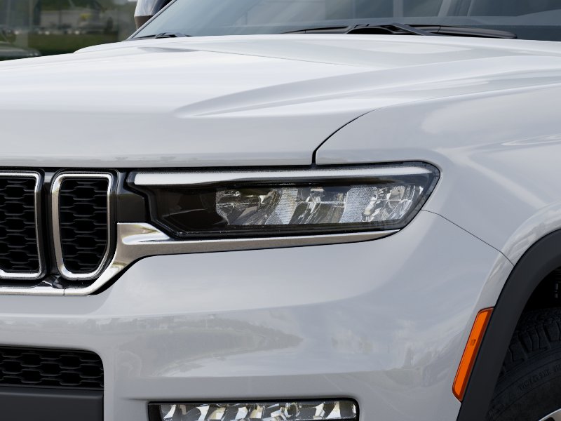 2025 Jeep Grand Cherokee Limited photo 4