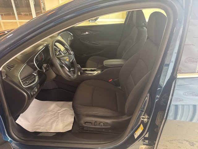 2019 Chevrolet Malibu 1LT photo 3