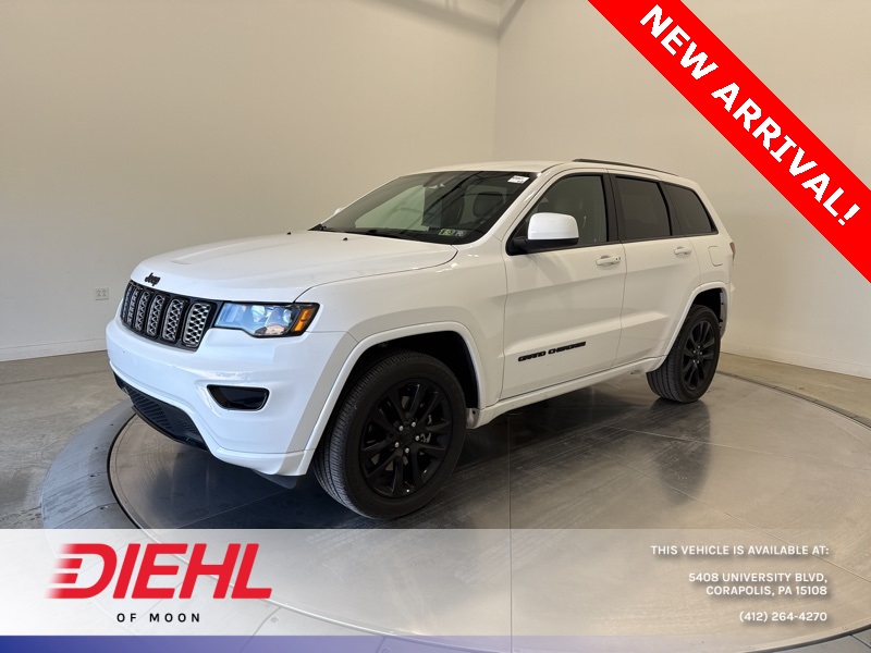 2021 Jeep Grand Cherokee Laredo X photo 2