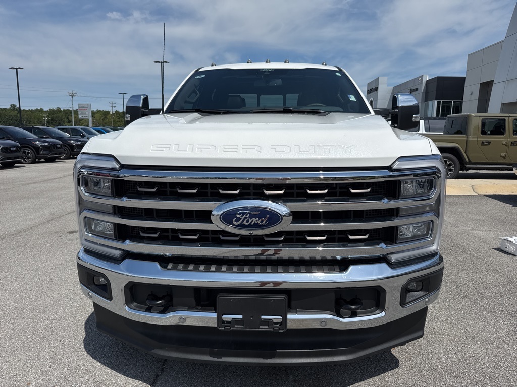 2025 Ford F-350 King Ranch photo 3