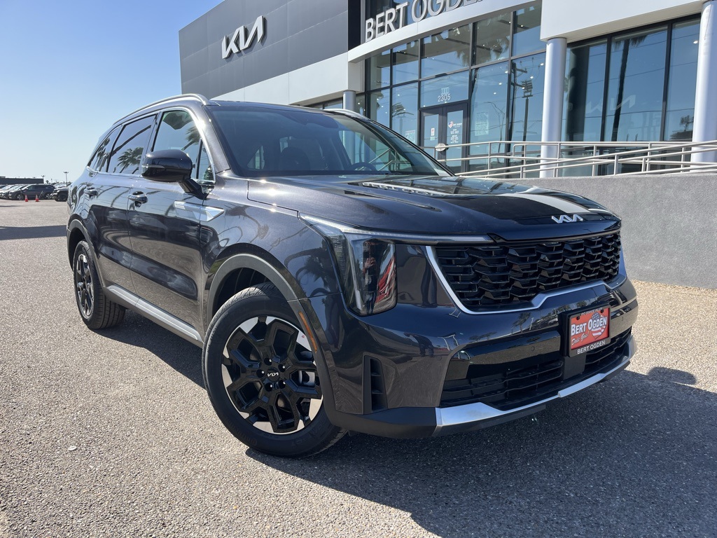 2025 Kia Sorento S's photo