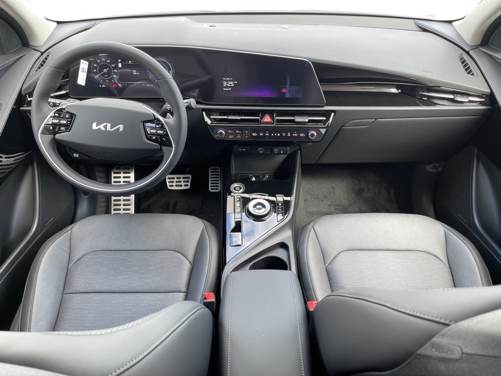 2024 Kia Niro EV Wave photo 2