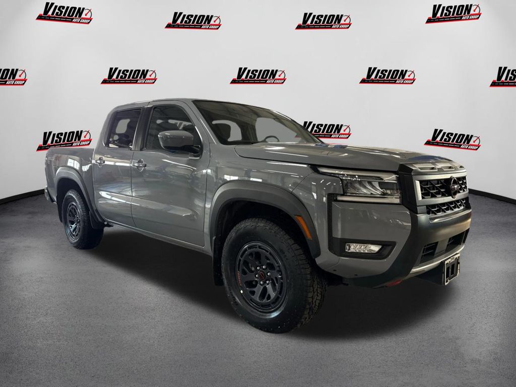 2025 Nissan Frontier PRO-4X photo 3