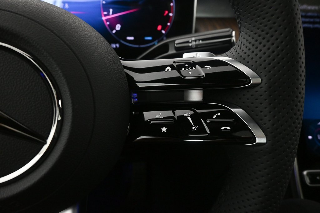 2026 Mercedes Benz GLC 300 4MATIC photo 7