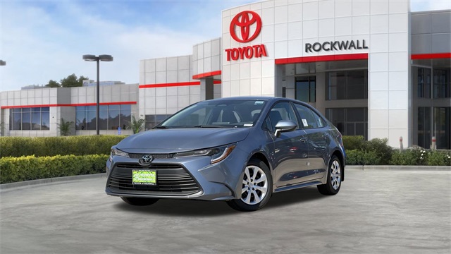 2026 Toyota Corolla LE's photo