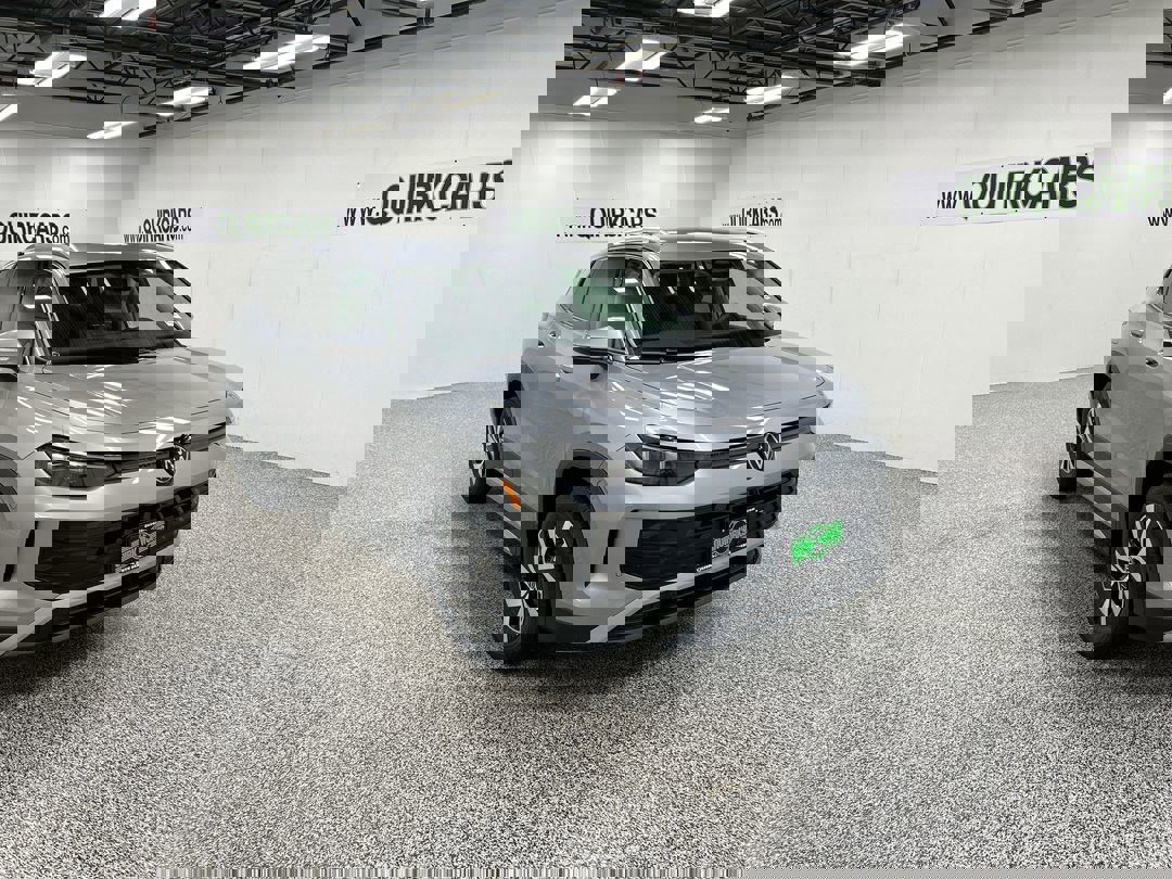 2025 Volkswagen Tiguan S's photo