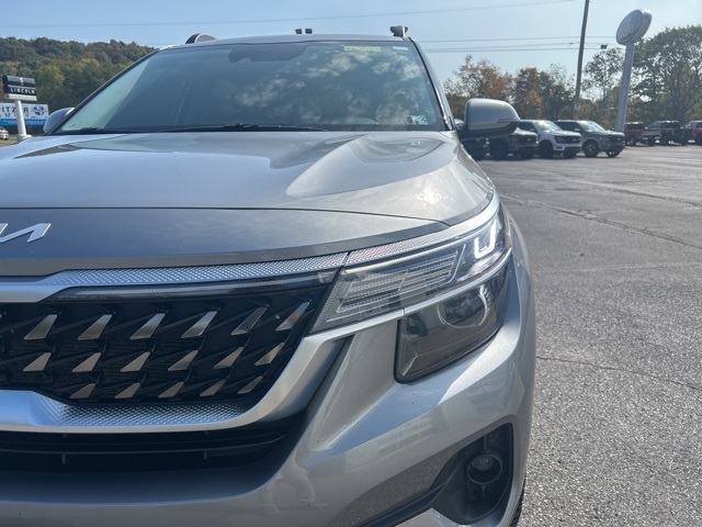 2022 Kia Seltos Nightfall Edition photo 7
