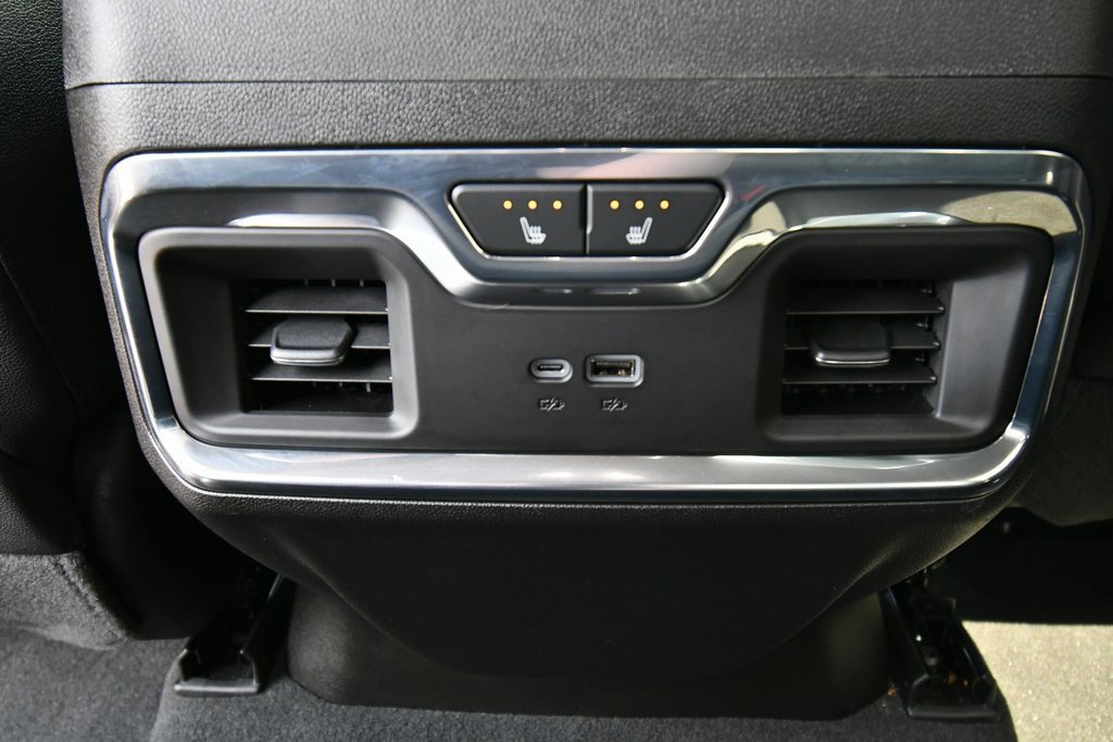 2025 Chevrolet Silverado 3500HD LTZ photo 14
