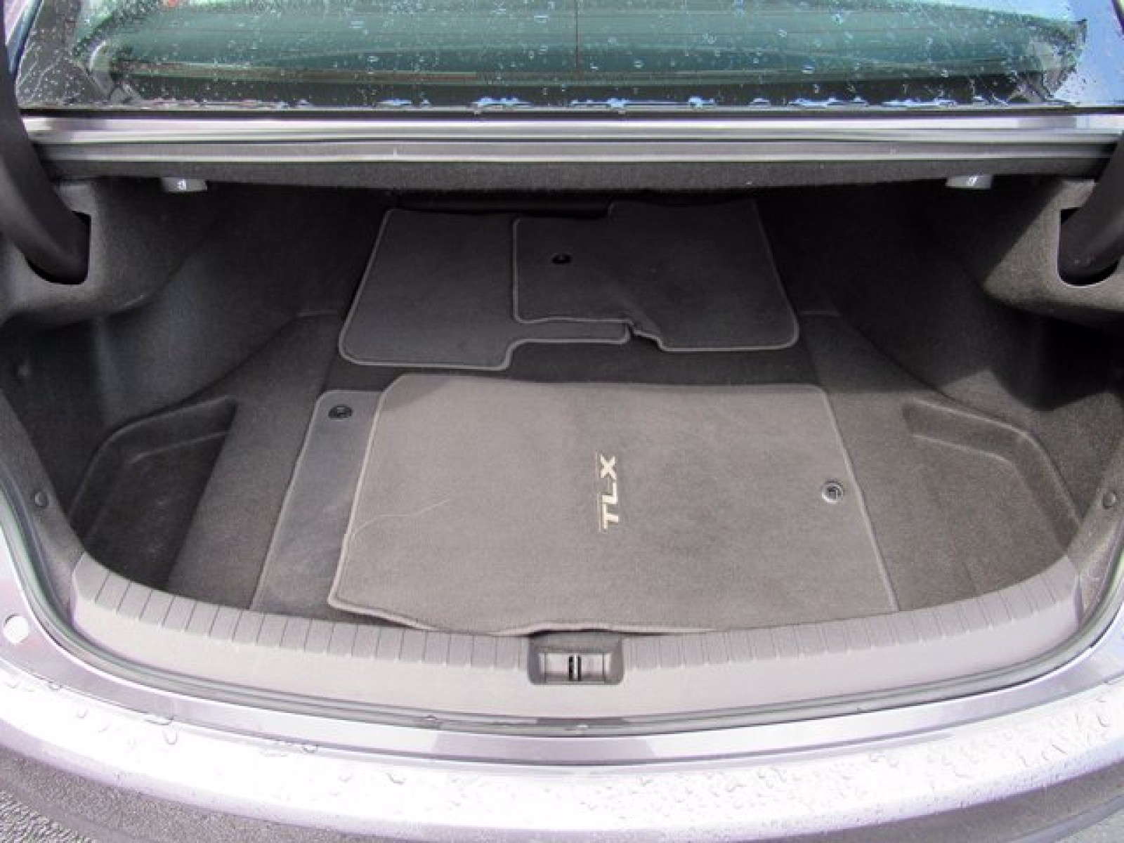2017 Acura TLX Base photo 21
