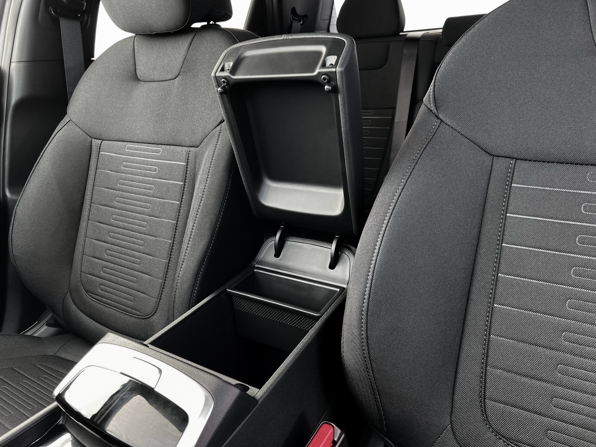 New 2025 Black Hyundai SE AWD image 62