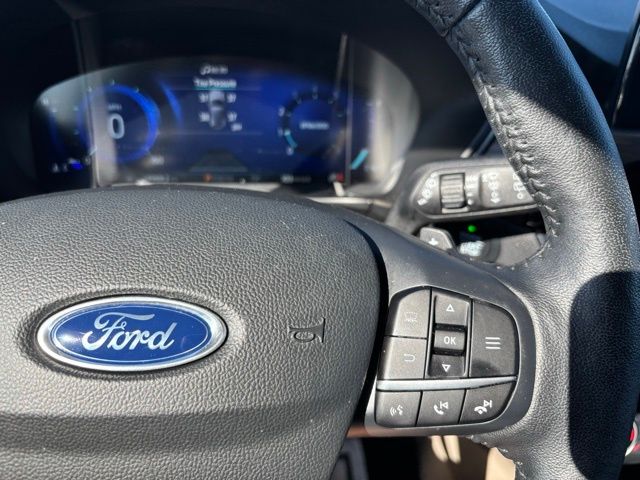 2020 Ford Escape Titanium photo 23